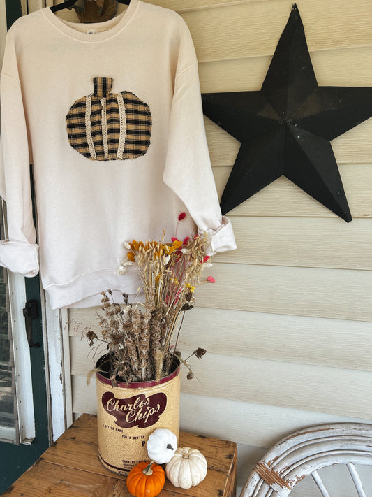 Vintage Pumpkin Appliqué Sweatshirt