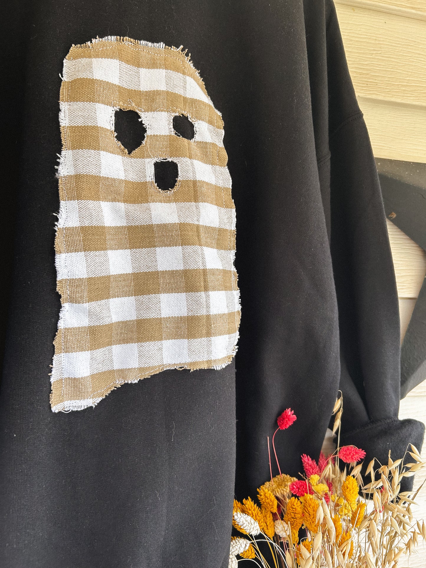 Vintage Ghost Appliqué Sweatshirt